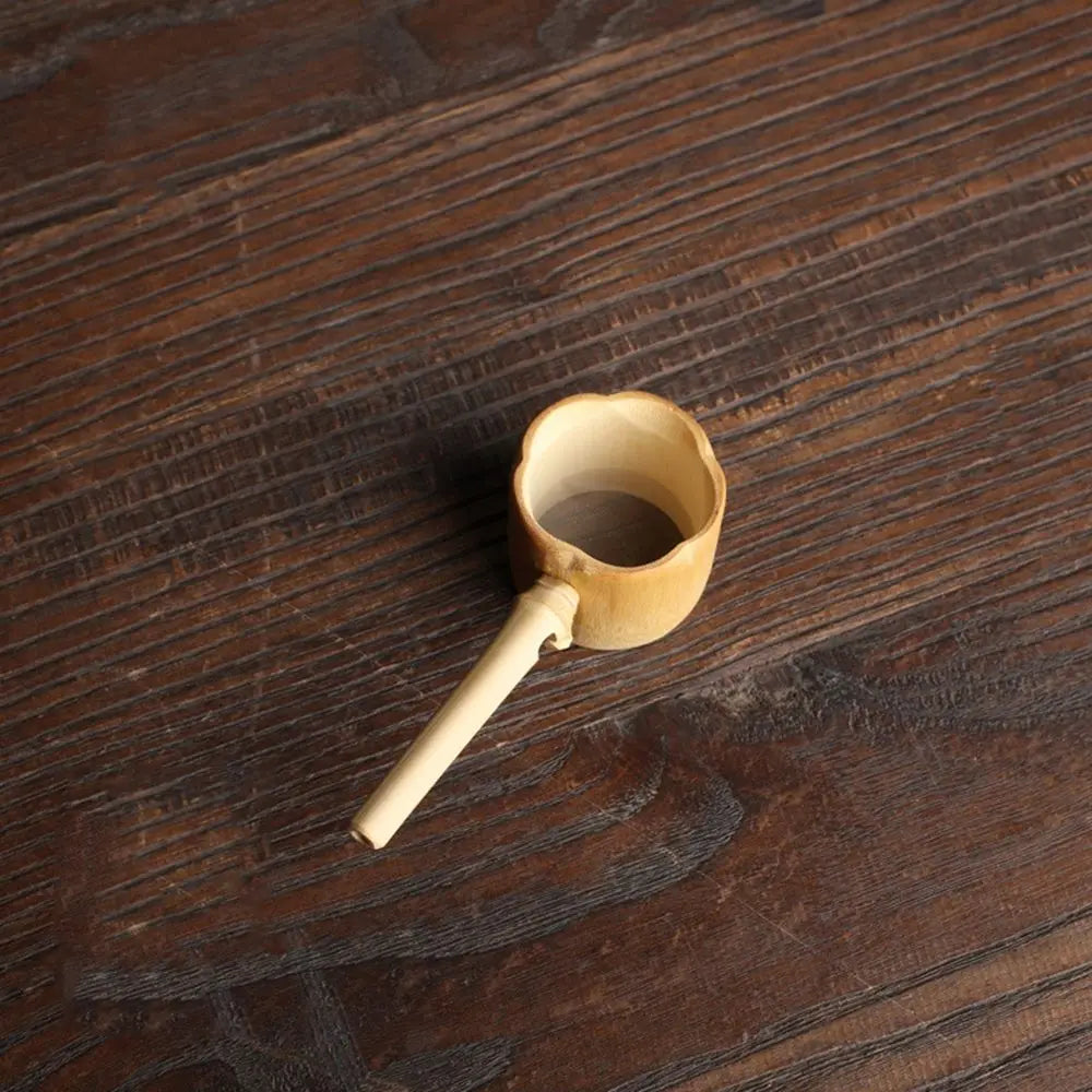 Japanese-Style Natural Bamboo Tea Scoop — Handcrafted Rattan Tea Shovel