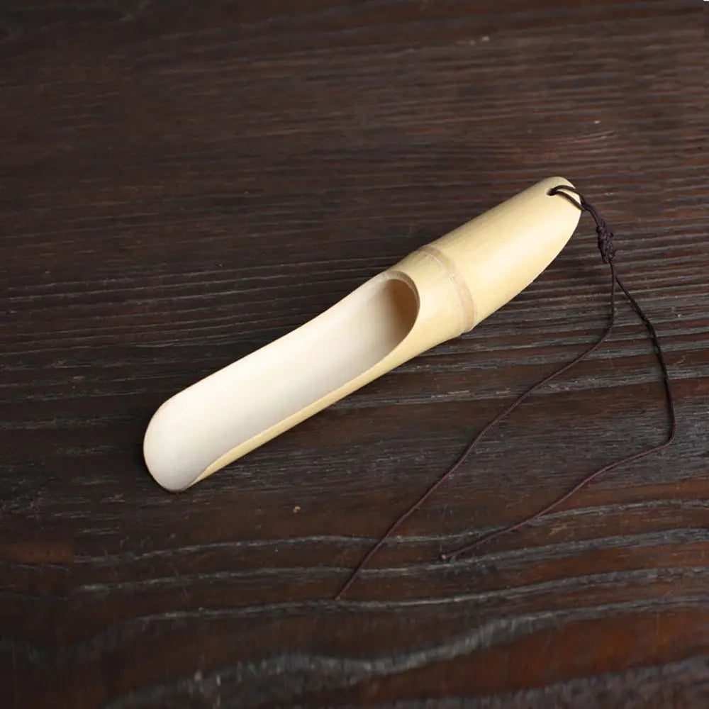 Japanese-Style Natural Bamboo Tea Scoop — Handcrafted Rattan Tea Shovel